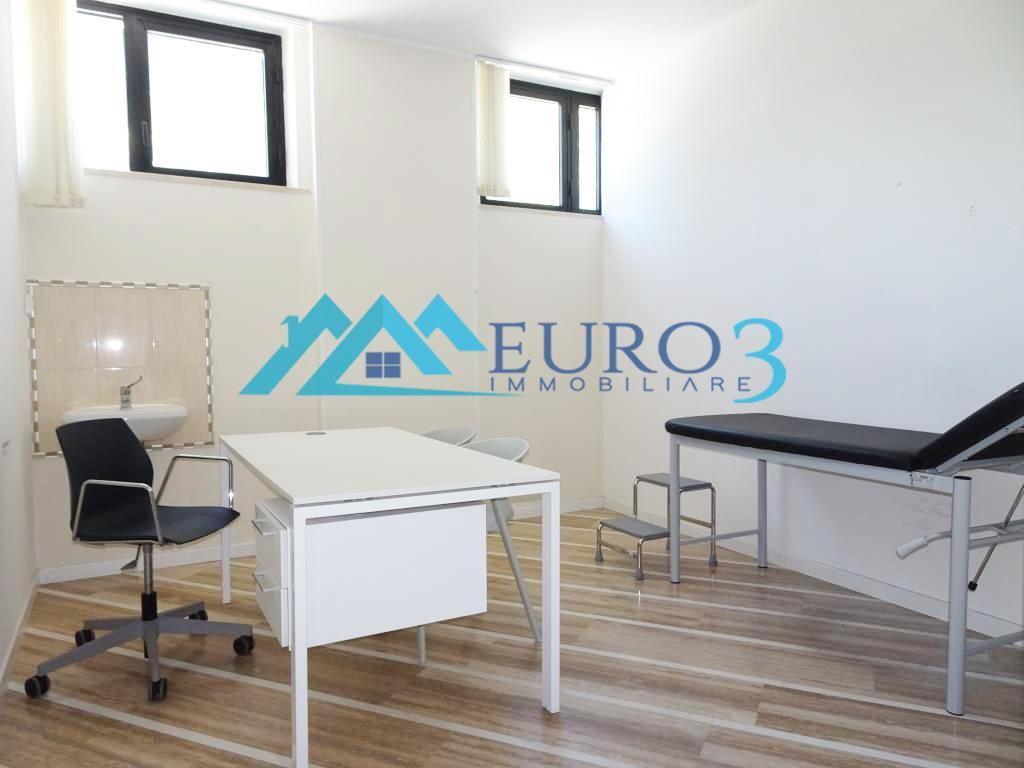 3722 COMMERCIAL PREMISES RENT ASCOLI PICENO3