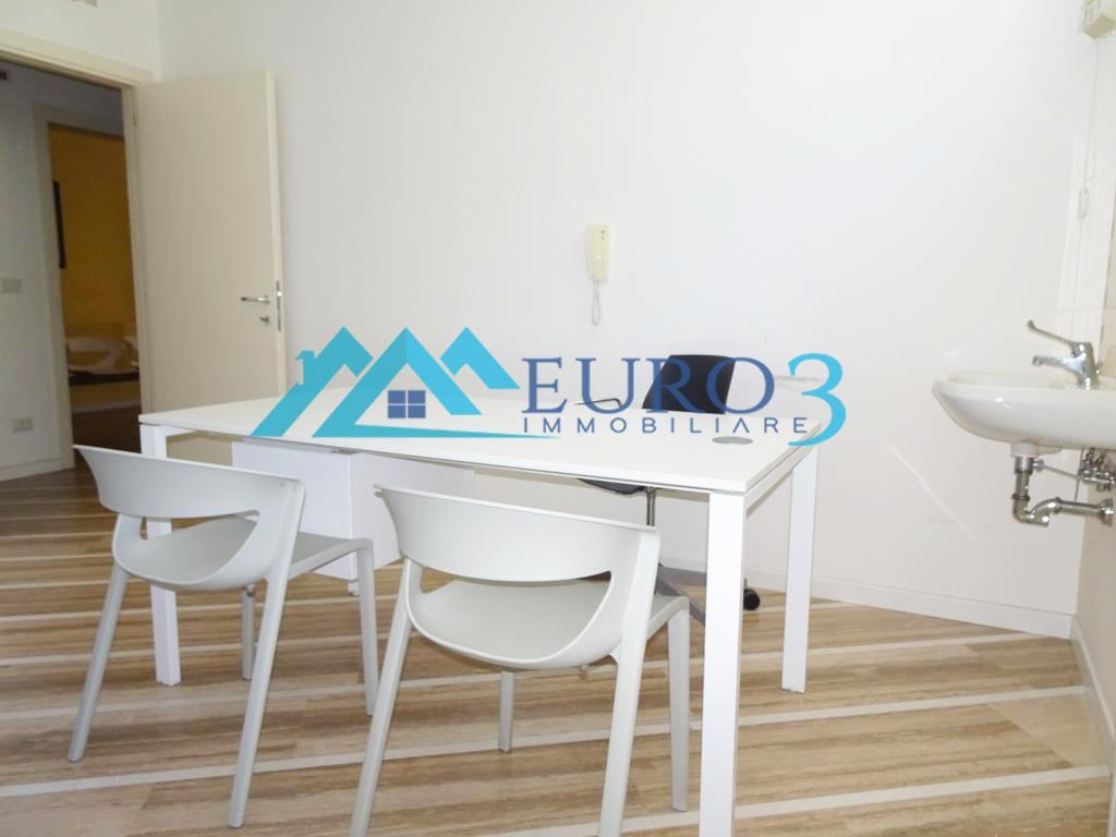 3722 COMMERCIAL PREMISES RENT ASCOLI PICENO6