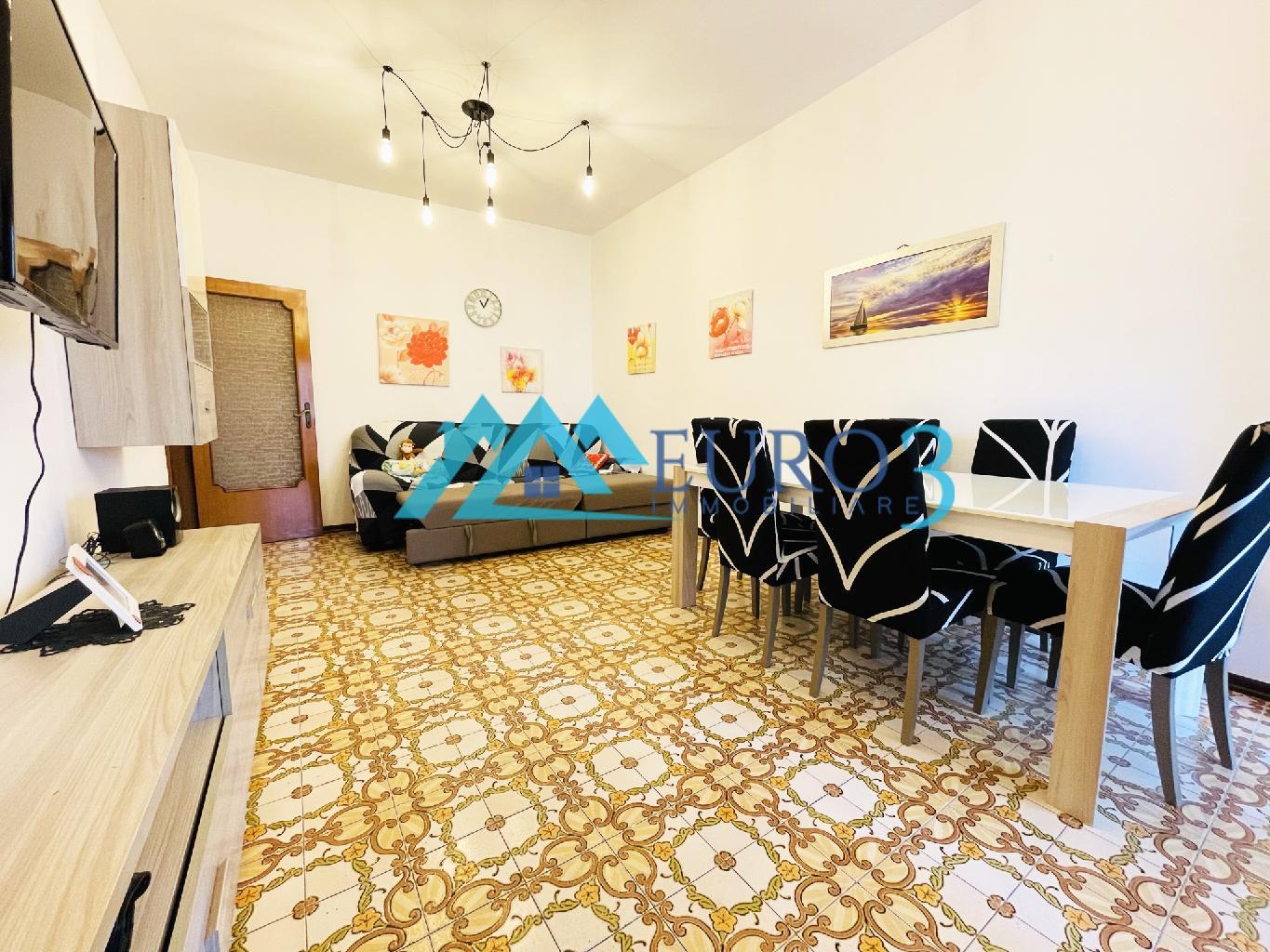 3731 - APARTMENT - SALE - € 150000 - ALBA ADRIATICA CENTER