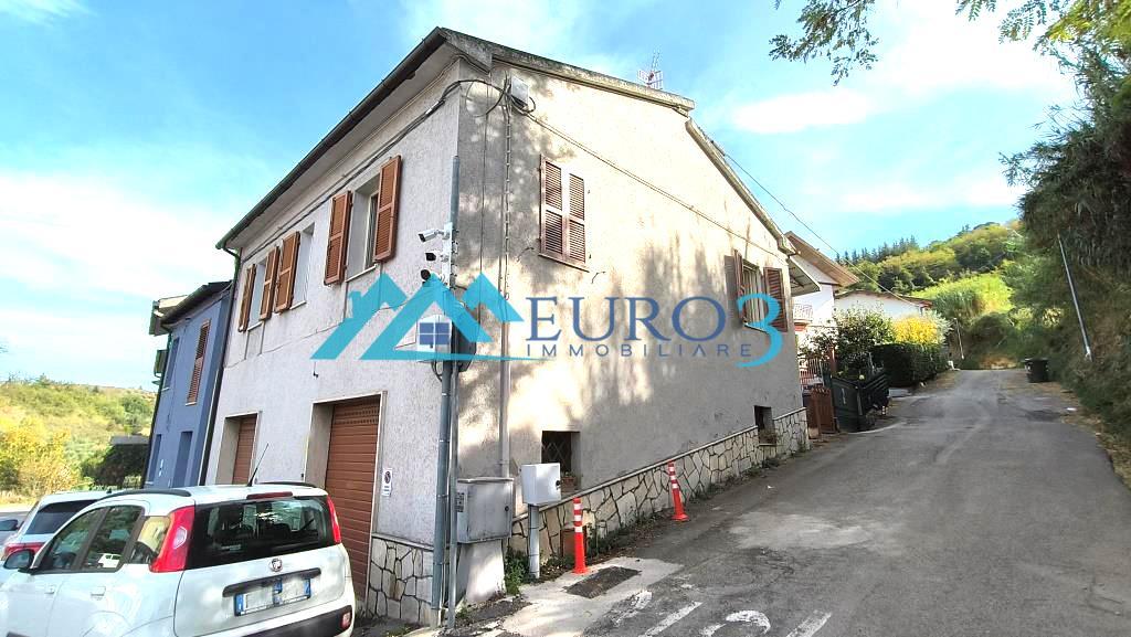 3734 DETACHED HOUSE SALE FOLIGNANO23