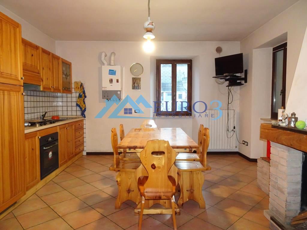 3742 APARTMENT SALE ROCCAFLUVIONE8