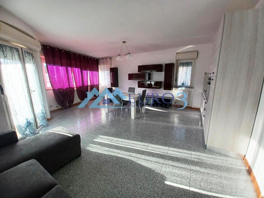 3745 - APPARTAMENTO - AFFITTO - € 500 - CASTEL DI LAMA