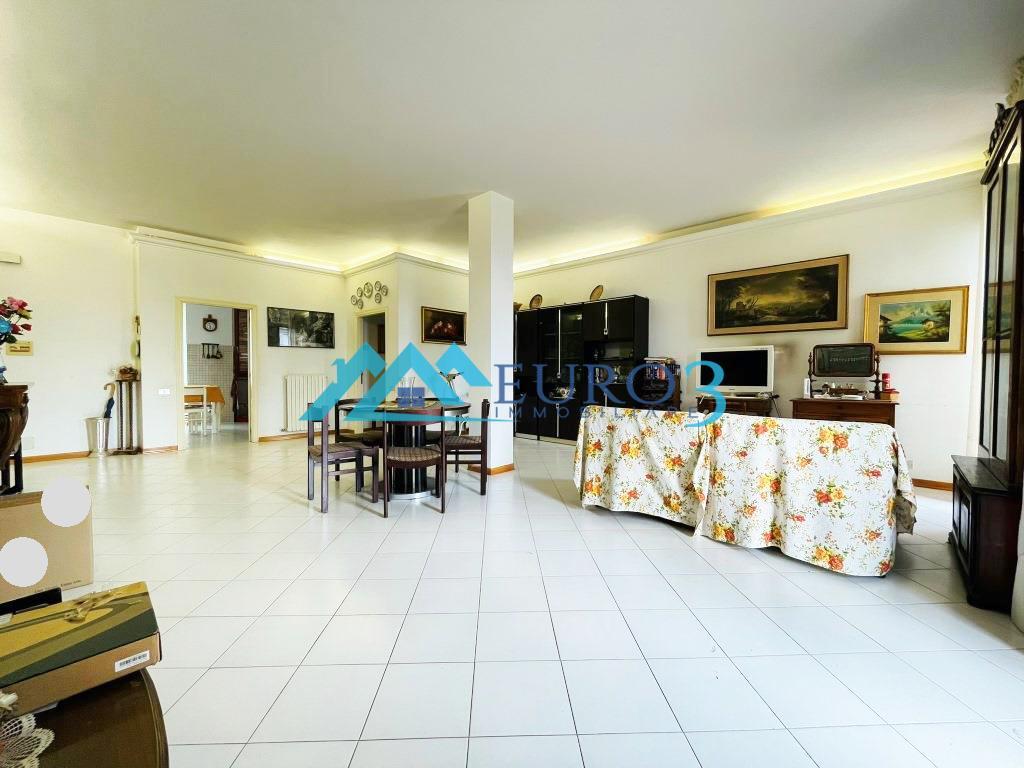 3765 APARTMENT SALE FERMO1