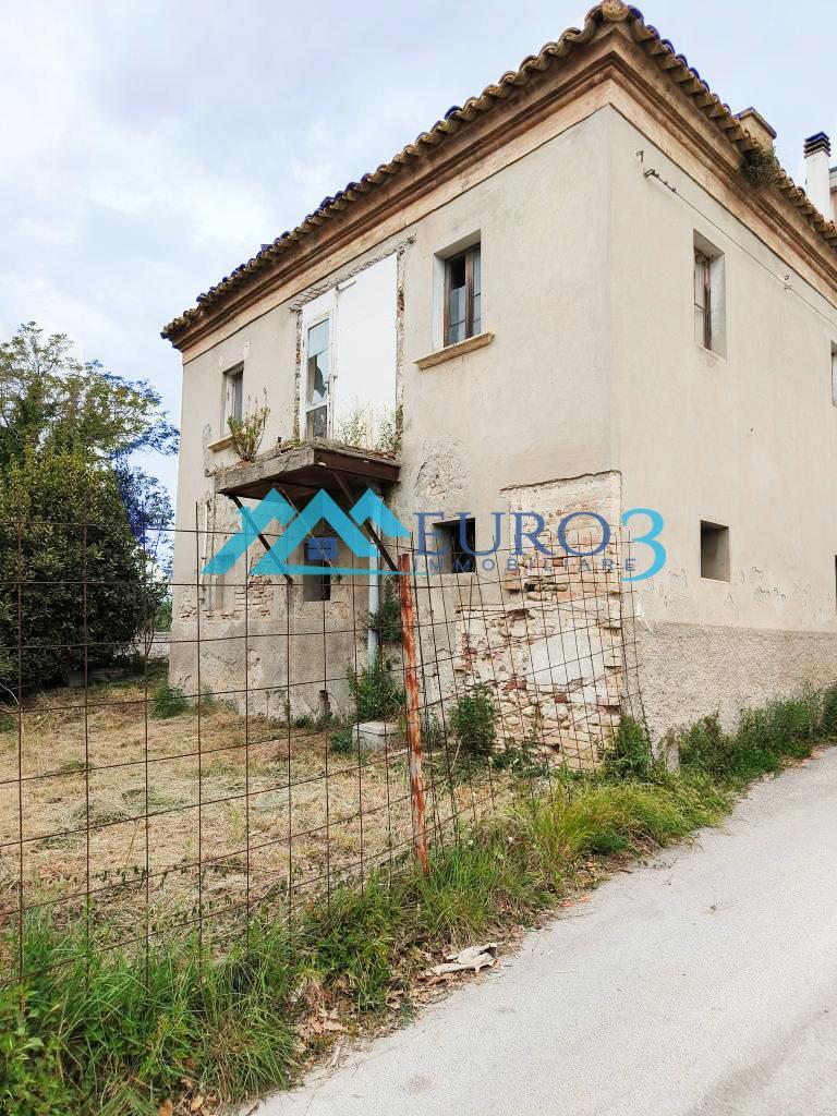 3776 CASA SINGOLA VENDITA CASTEL DI LAMA4