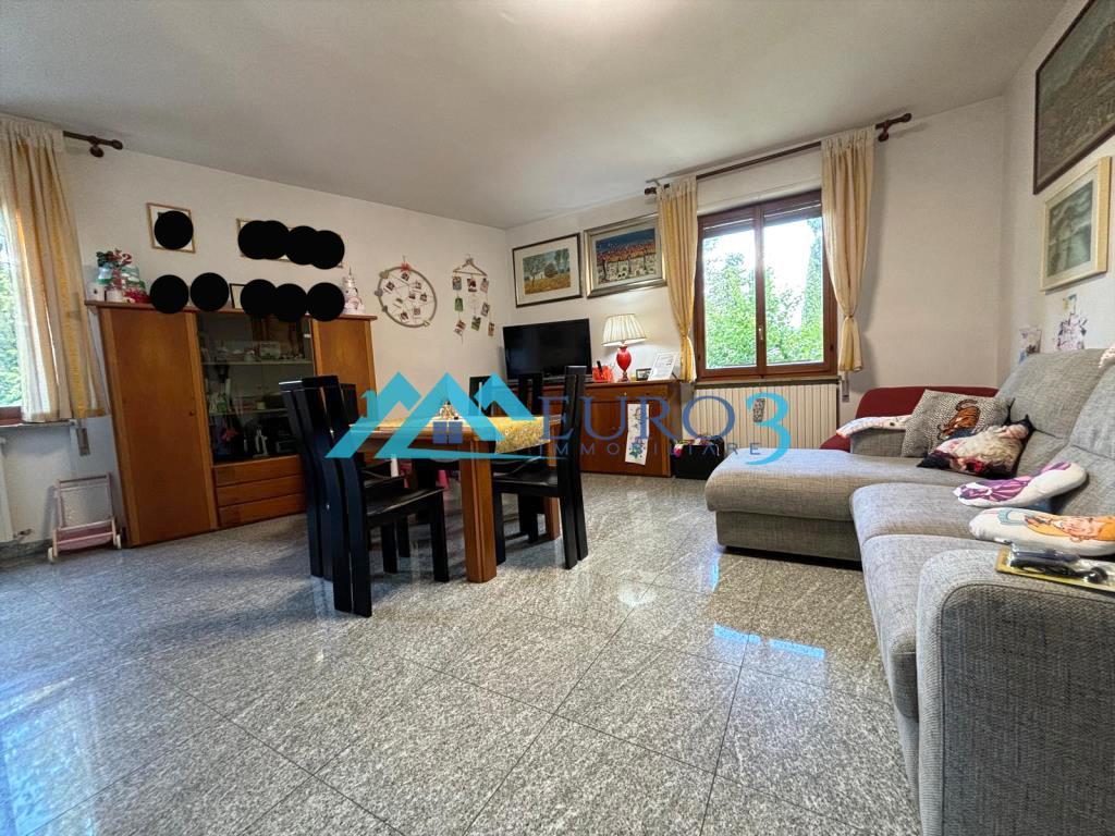 3787 - VILLA A SCHIERA - VENDITA - € 295000 - FOLIGNANO VILLA PIGNA
