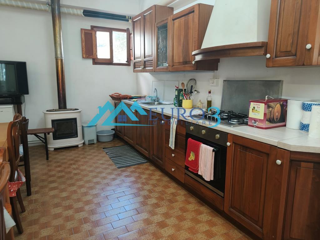 3822 DETACHED HOUSE SALE ROCCAFLUVIONE18
