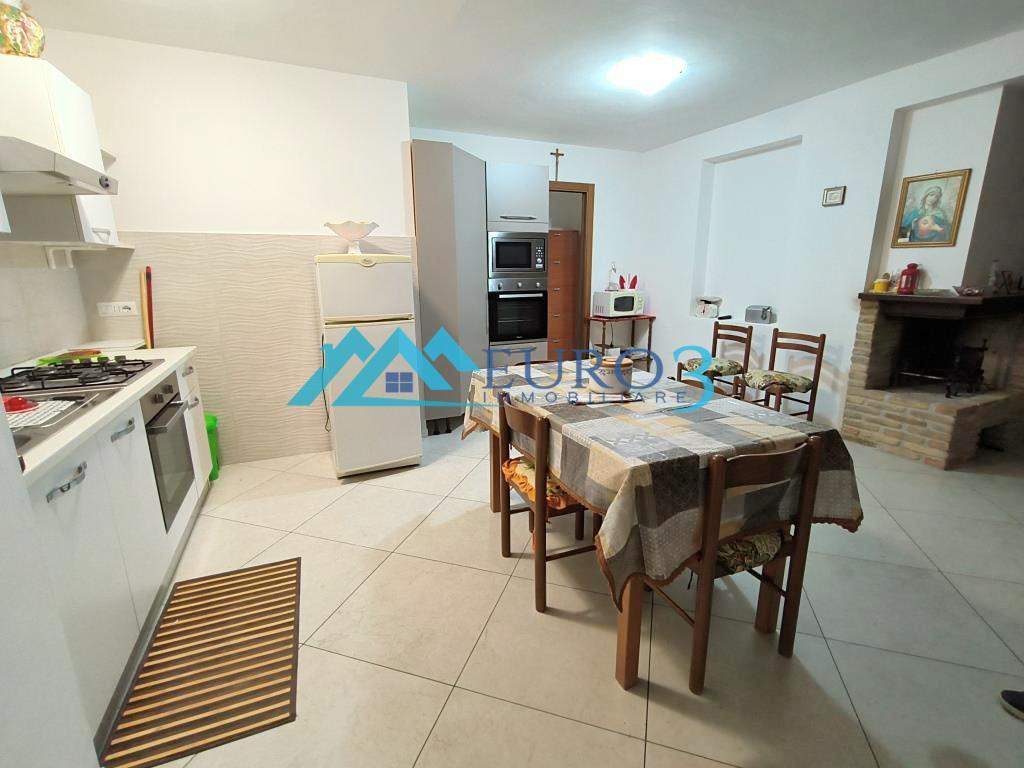 3828 APPARTAMENTO VENDITA ROCCAFLUVIONE10