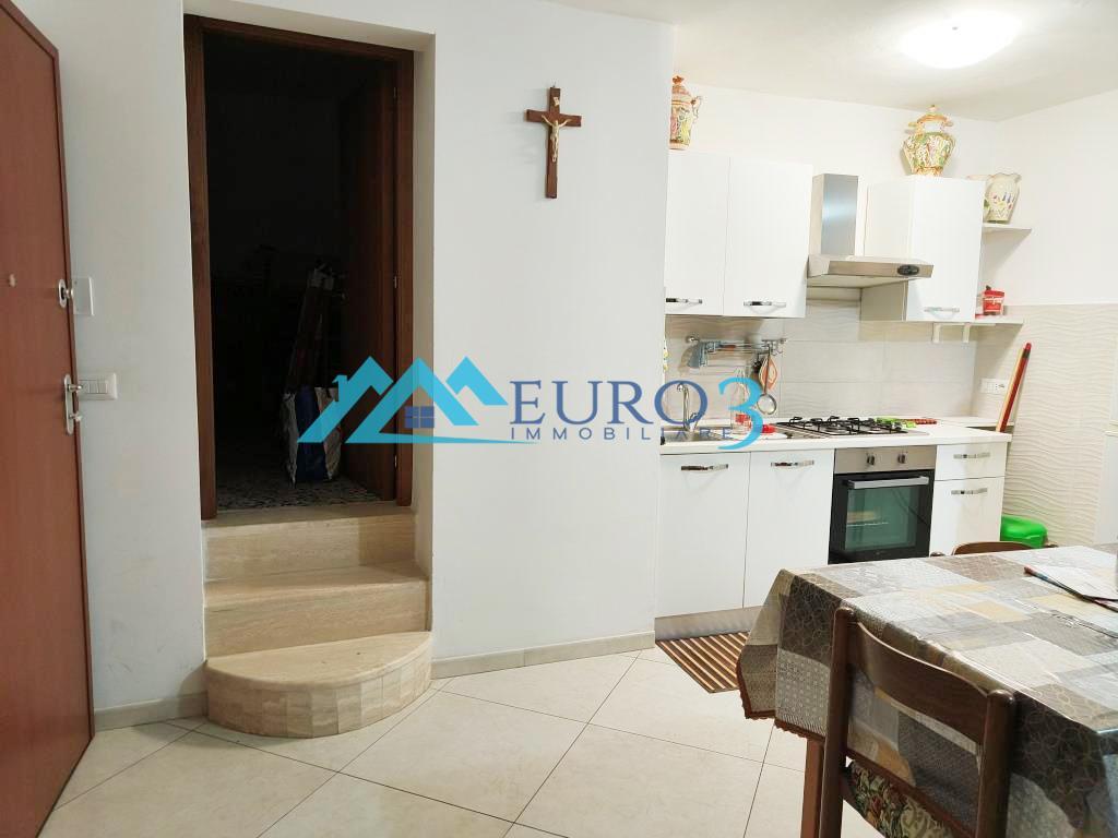 3828 APPARTAMENTO VENDITA ROCCAFLUVIONE7