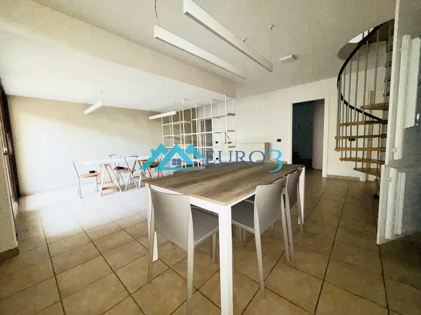 3832 APPARTAMENTO VENDITA NERETO6