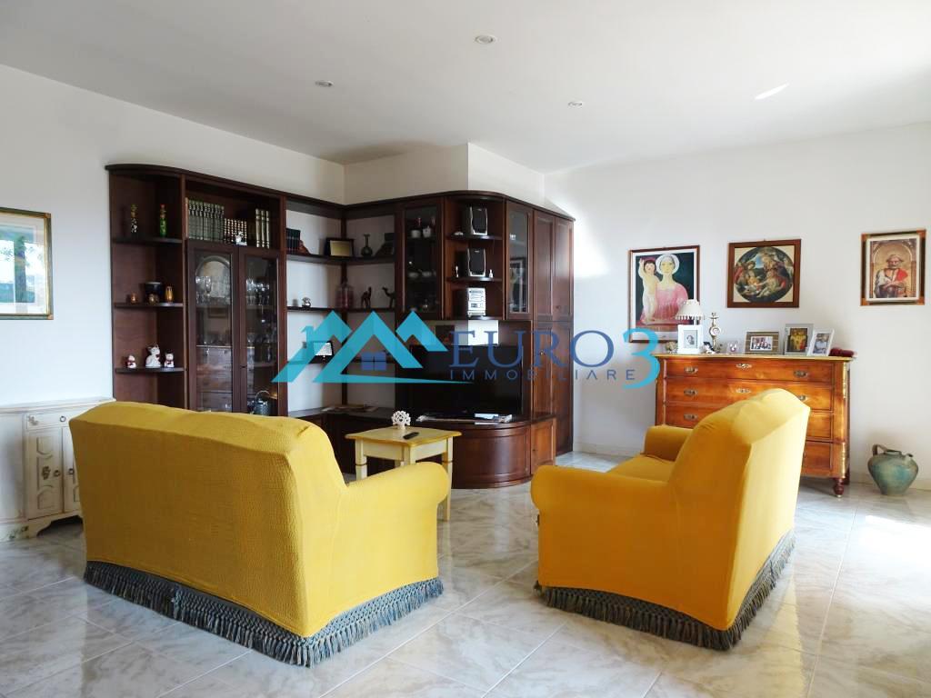 3834 DETACHED HOUSE SALE MONTEFIORE DELL'ASO8