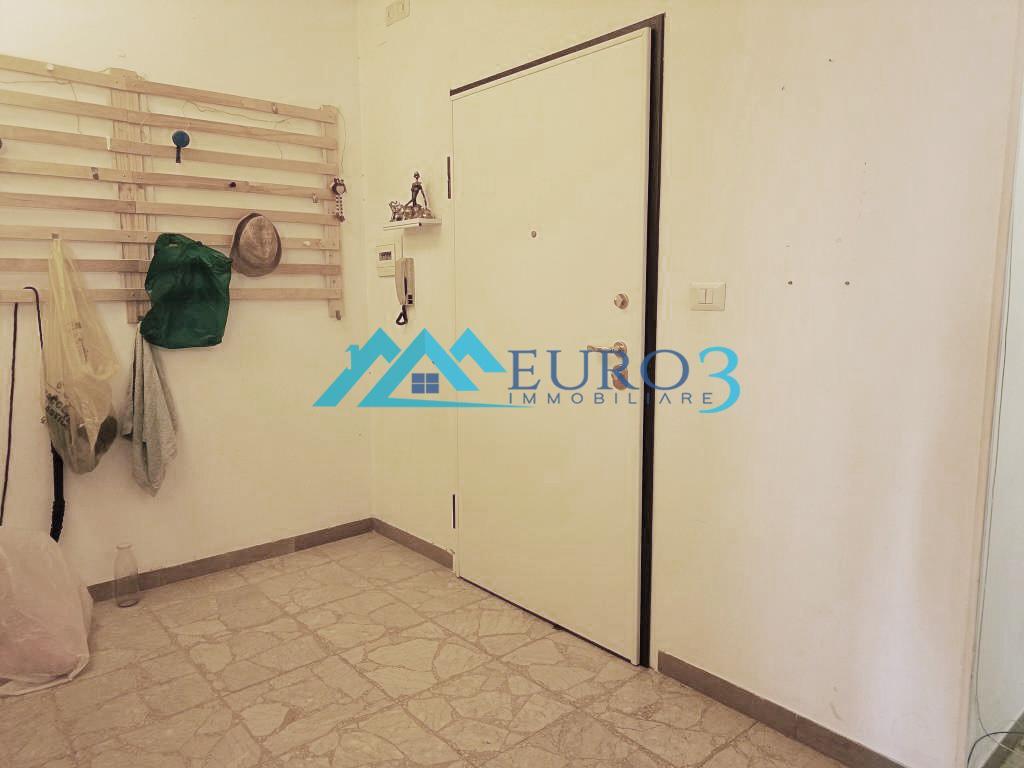 <span class='testorotoimmob'>3837 - APARTMENT - SALE - ASCOLI PICENO PORTA CAPPUCCINA</span>