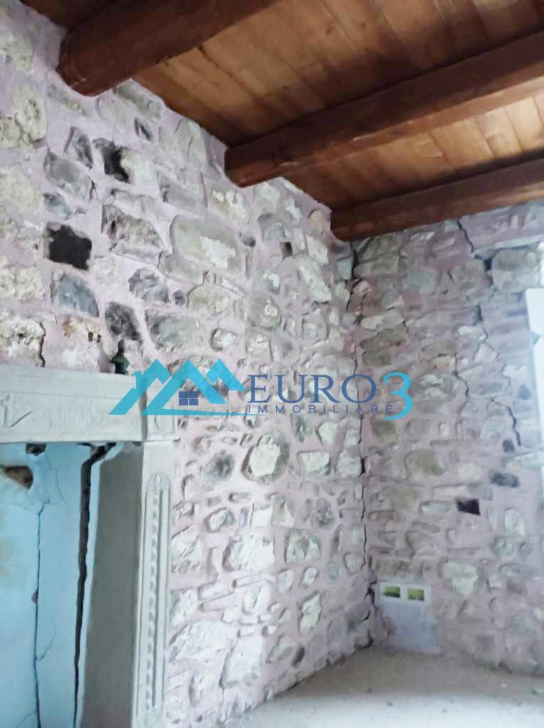 3838 DETACHED HOUSE SALE ARQUATA DEL TRONTO4