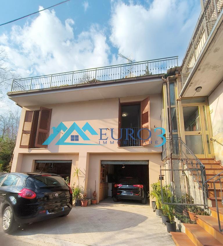 <span class='testorotoimmob'>3849 - APARTMENT - SALE - ROCCAFLUVIONE</span>