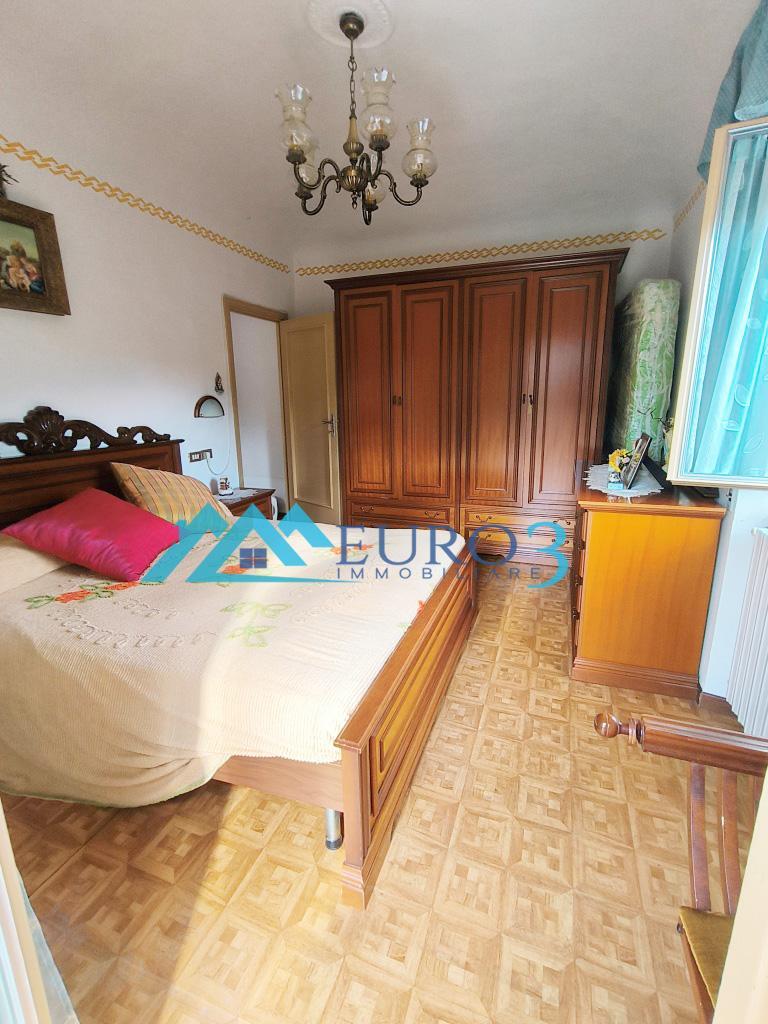 3850 DETACHED HOUSE SALE ROCCAFLUVIONE9