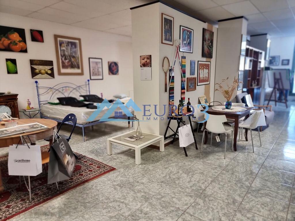 3851 COMMERCIAL PREMISES SALE MONTEFIORE DELL'ASO3