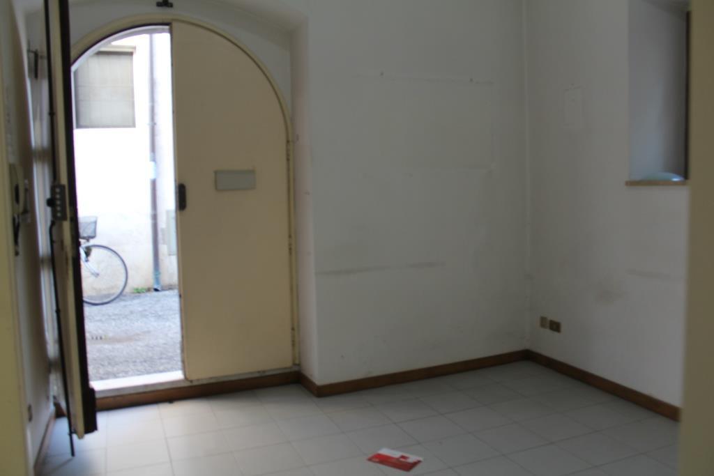 3873 UFFICIO AFFITTO ASCOLI PICENO5