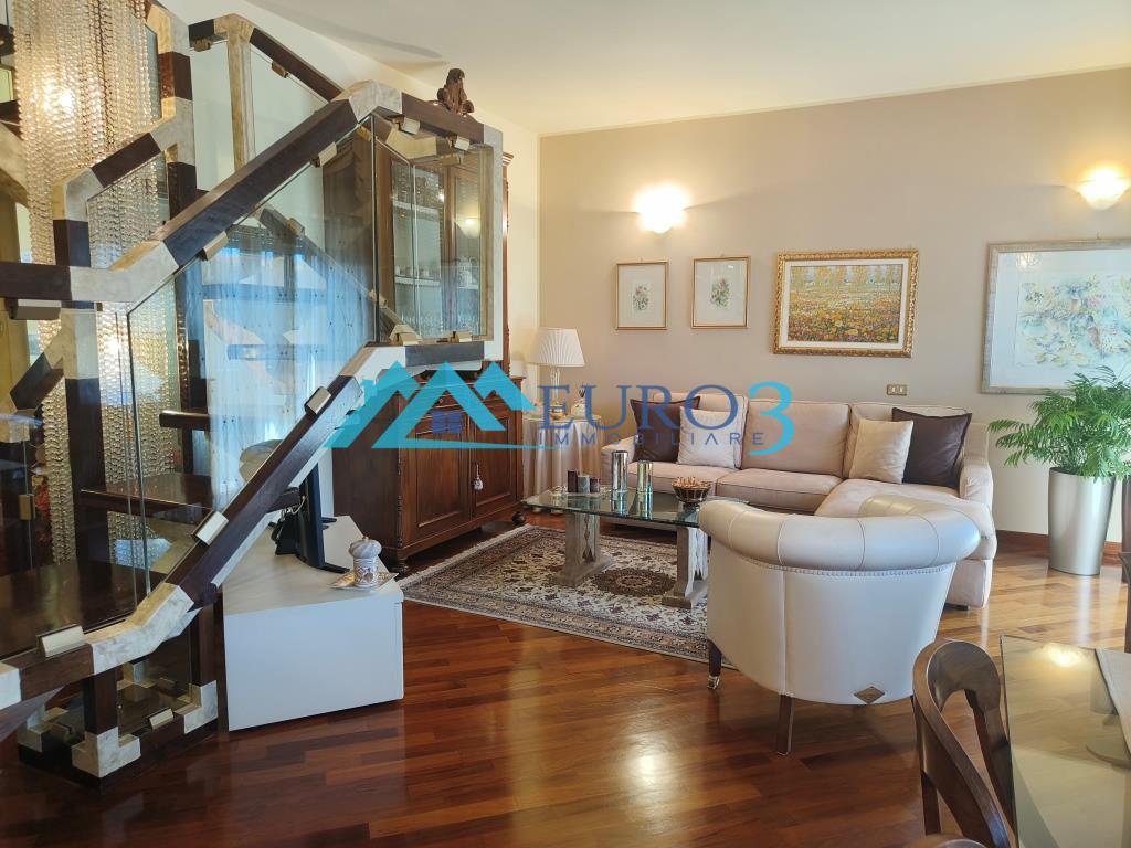 3881 - ATTICO - VENDITA - € 285000 - ASCOLI PICENO PORTA MAGGIORE