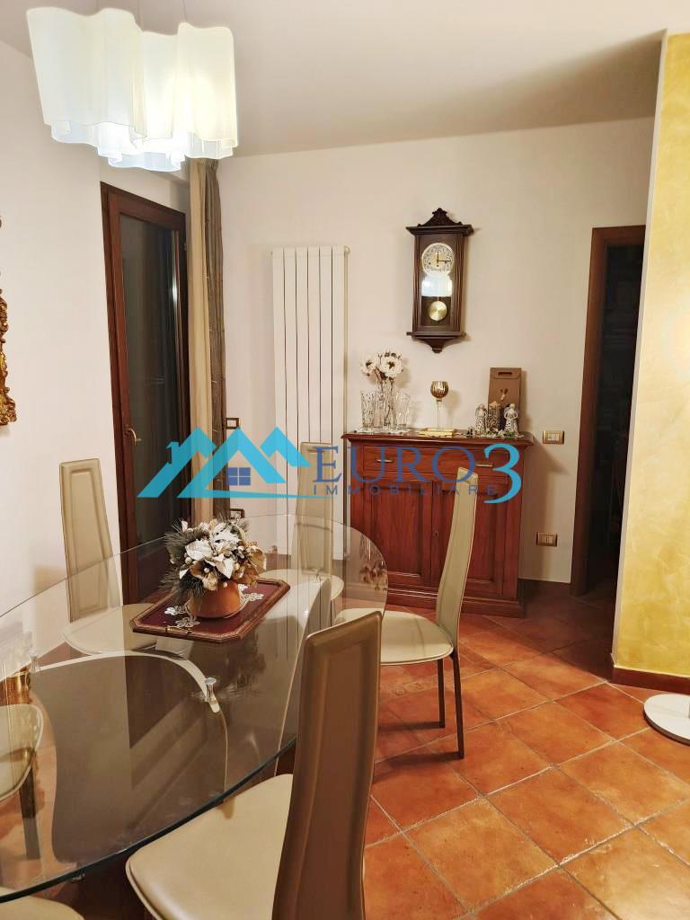 3882 ATTIC SALE ASCOLI PICENO6