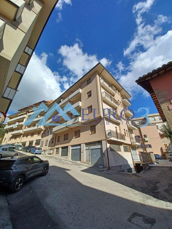<span class='testorotoimmob'>3883 - ATTICO - VENDITA - ASCOLI PICENO CENTRO</span>