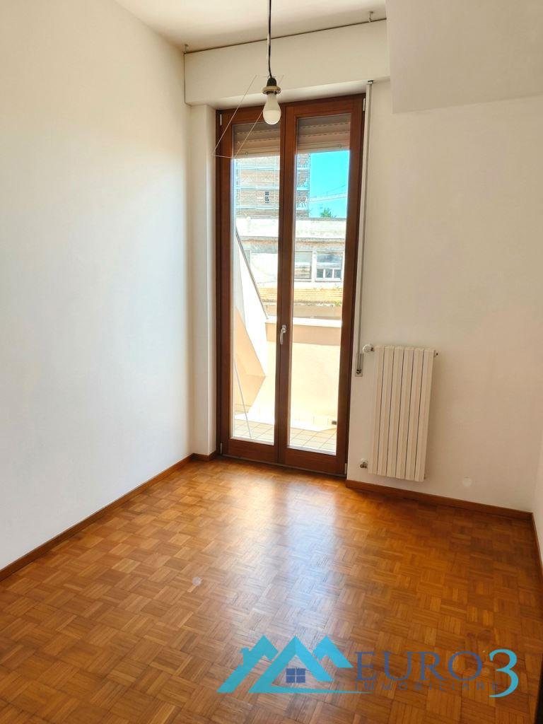 3883 ATTICO VENDITA ASCOLI PICENO35