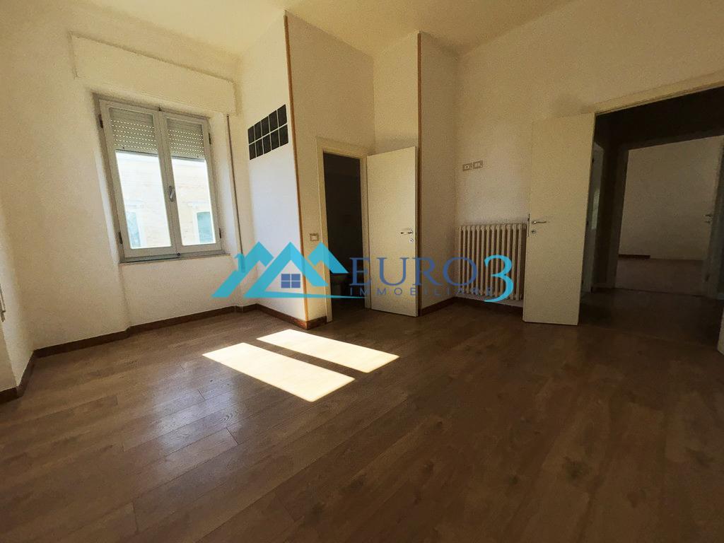 3886 CASA SINGOLA VENDITA MONSAMPOLO DEL TRONTO7