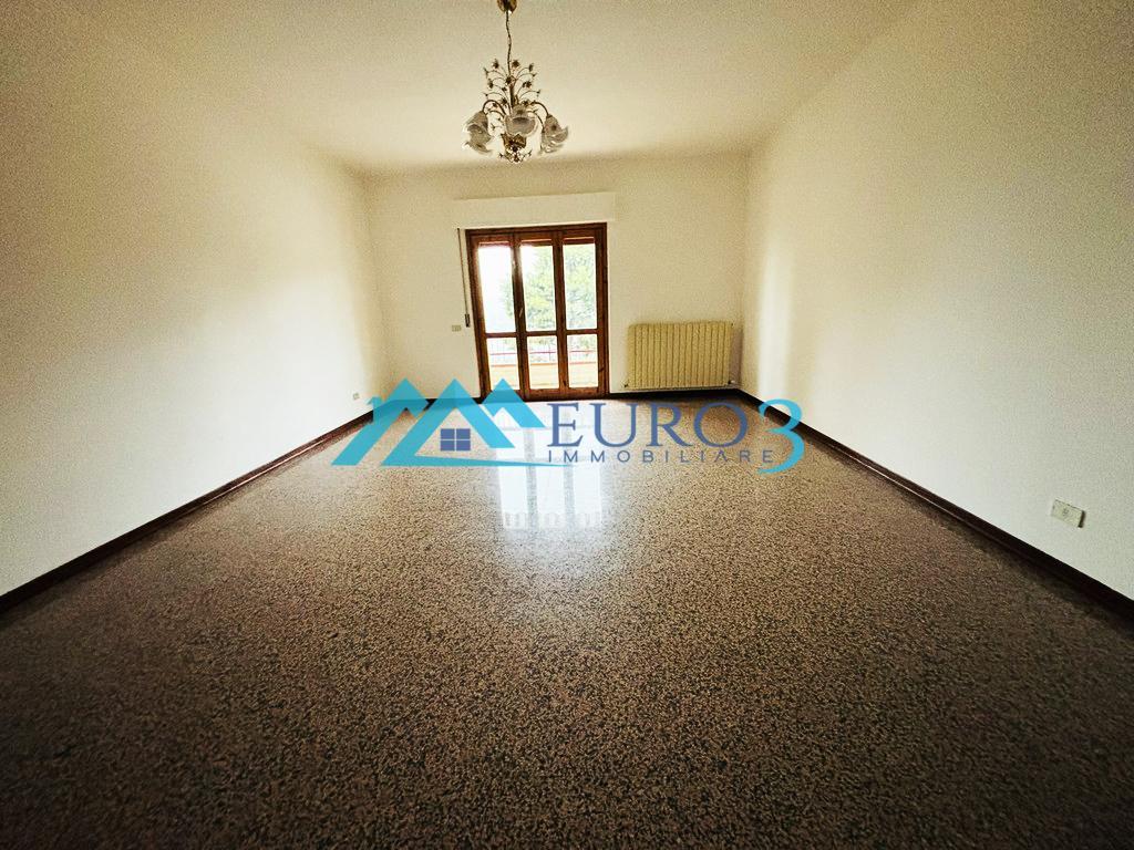 3898 APARTMENT SALE OFFIDA2