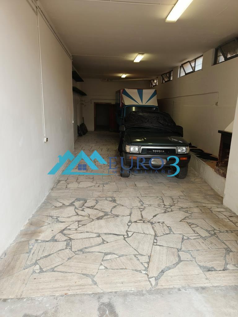 3901 GARAGE VENDITA ASCOLI PICENO2