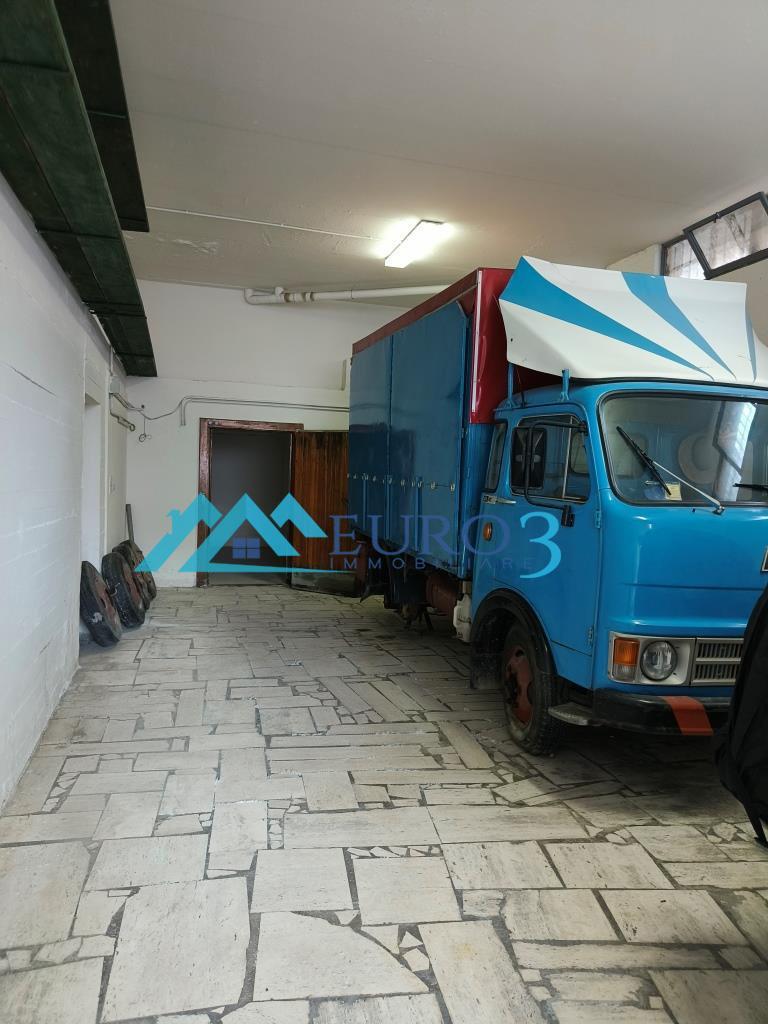 3901 GARAGE VENDITA ASCOLI PICENO6