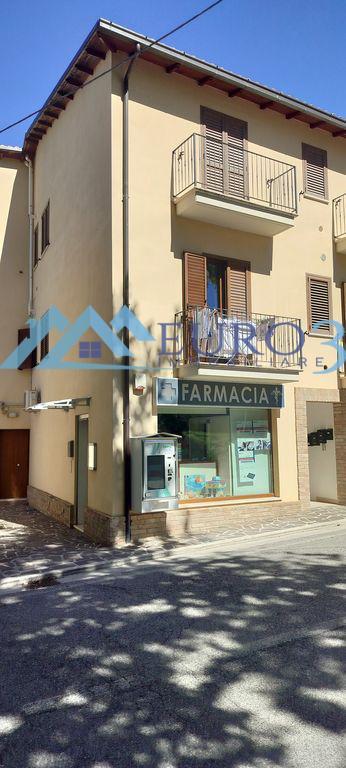 3904 COMMERCIAL PREMISES SALE MONTEDINOVE3
