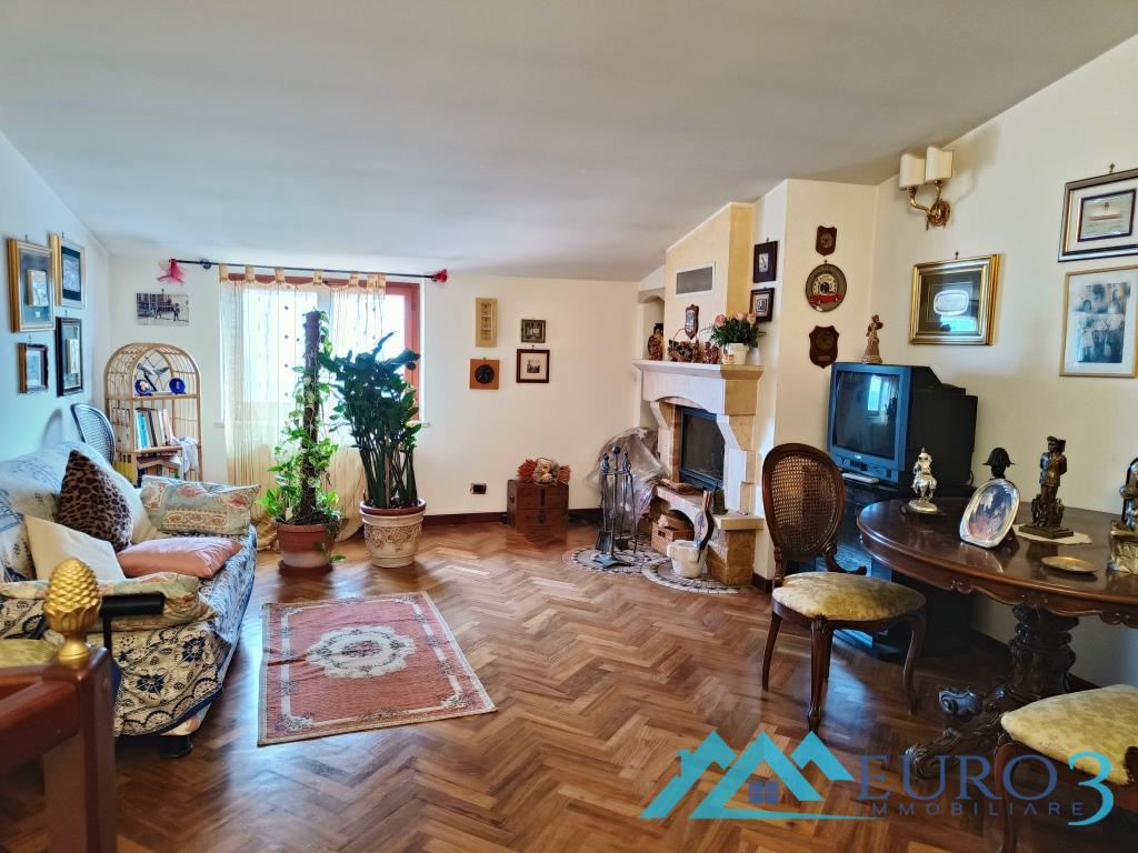 3923 ATTICO VENDITA CASTEL DI LAMA17