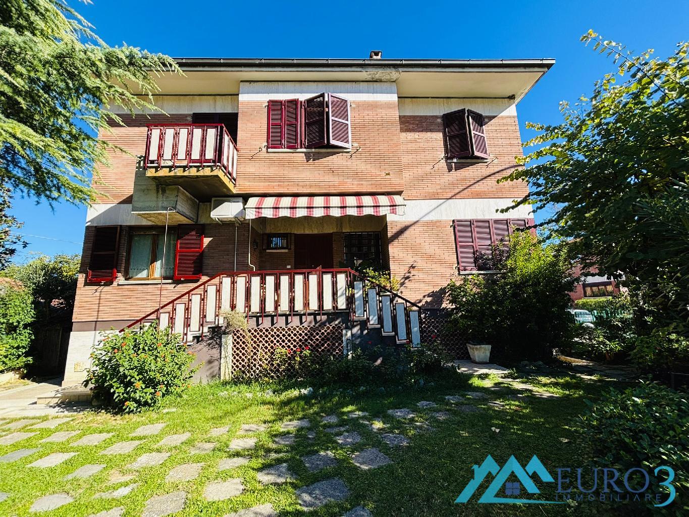 3930 - VILLA - SALE - € 330000 - ASCOLI PICENO PORTA MAGGIORE