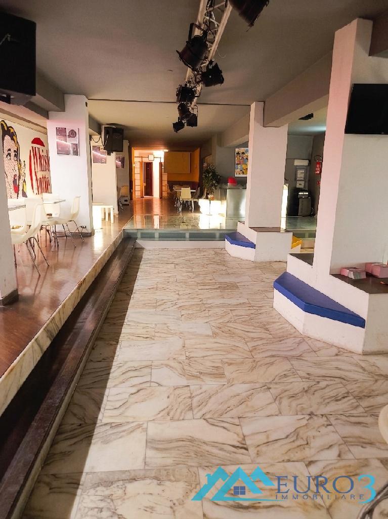 3939 LOCALE COMMERCIALE VENDITA ASCOLI PICENO4