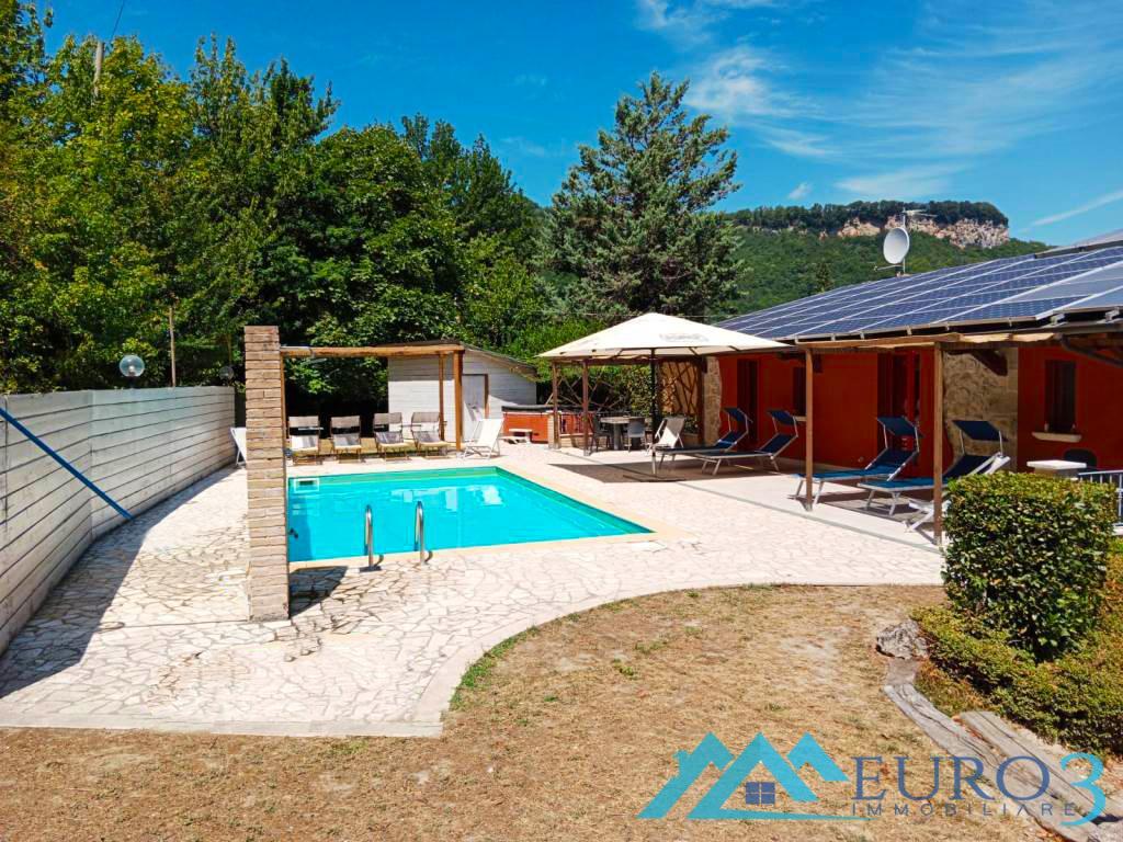 3941 CASOLARE VENDITA ASCOLI PICENO1