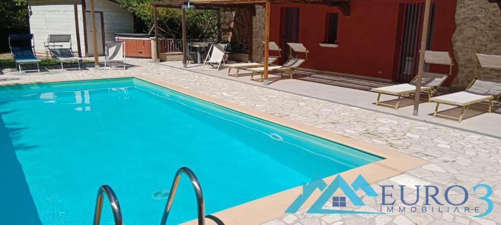 3941 CASOLARE VENDITA ASCOLI PICENO10