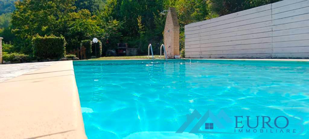 3941 CASOLARE VENDITA ASCOLI PICENO6