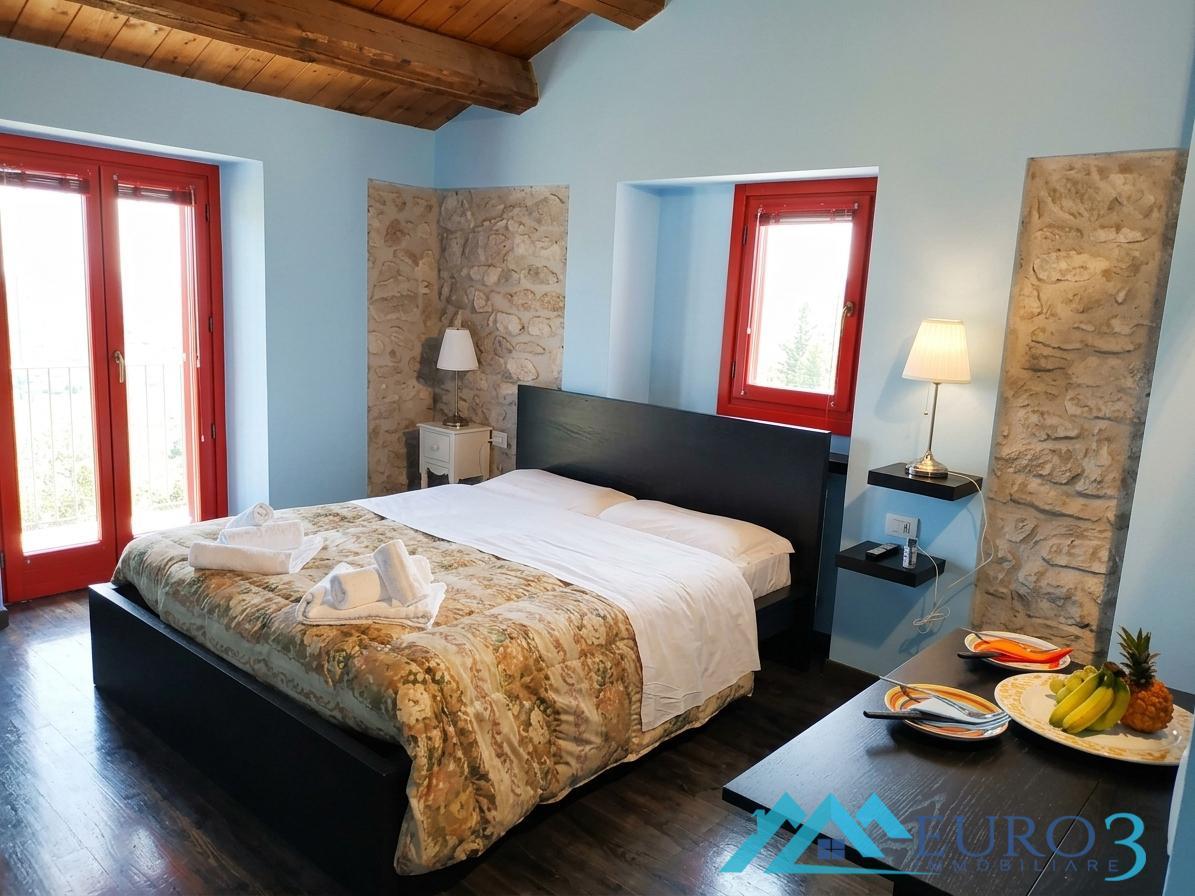 3941 CASOLARE VENDITA ASCOLI PICENO9