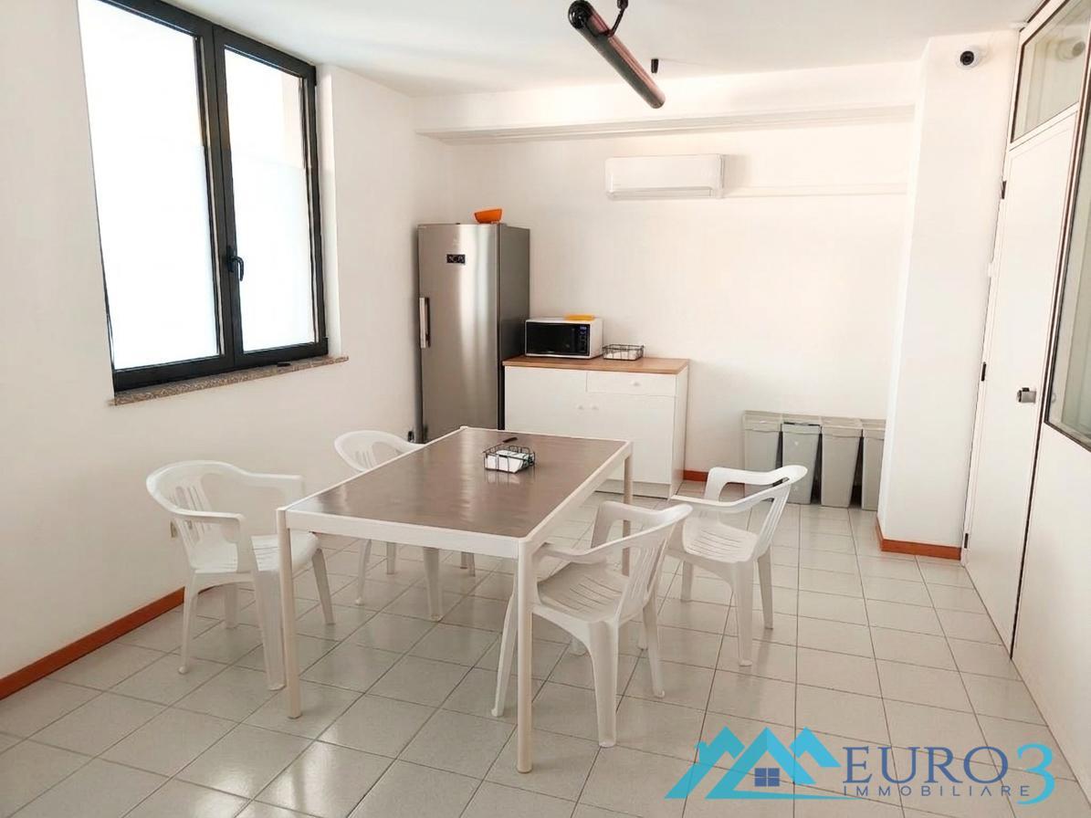 3942 UFFICIO AFFITTO MONTEPRANDONE2