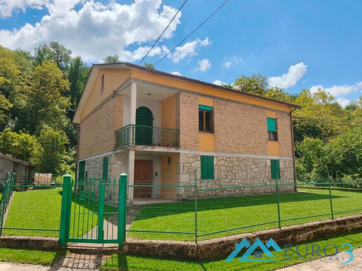 3947 CASA SINGOLA VENDITA COMUNANZA1