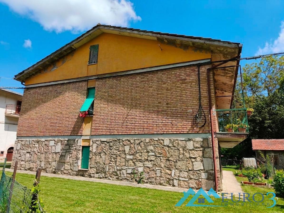 3947 CASA SINGOLA VENDITA COMUNANZA5