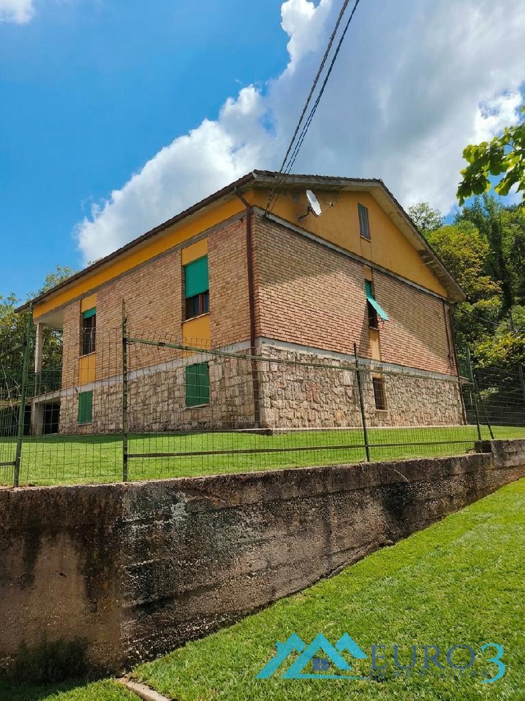 3947 CASA SINGOLA VENDITA COMUNANZA7