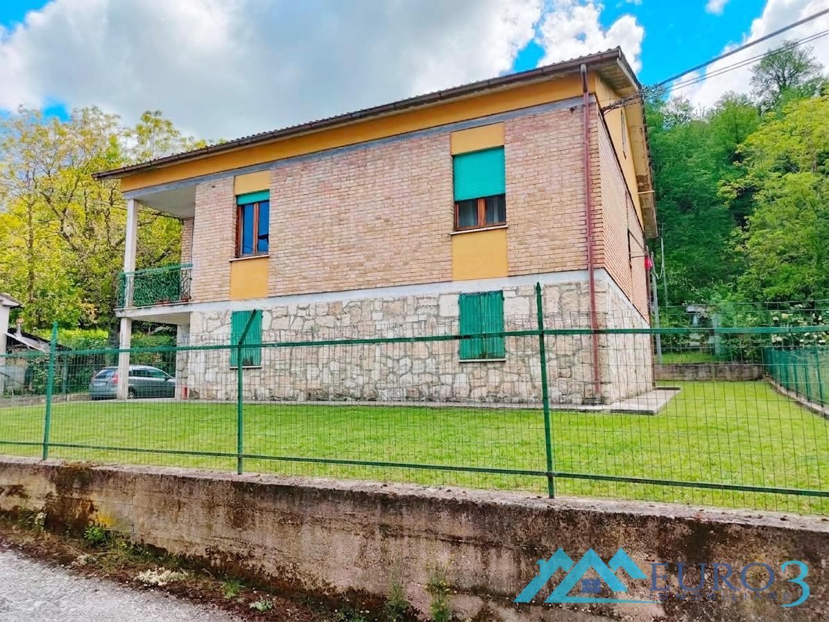 3947 CASA SINGOLA VENDITA COMUNANZA8