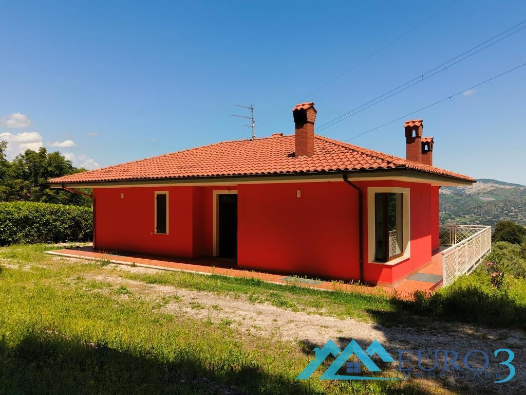 3953 VILLINO VENDITA ASCOLI PICENO13