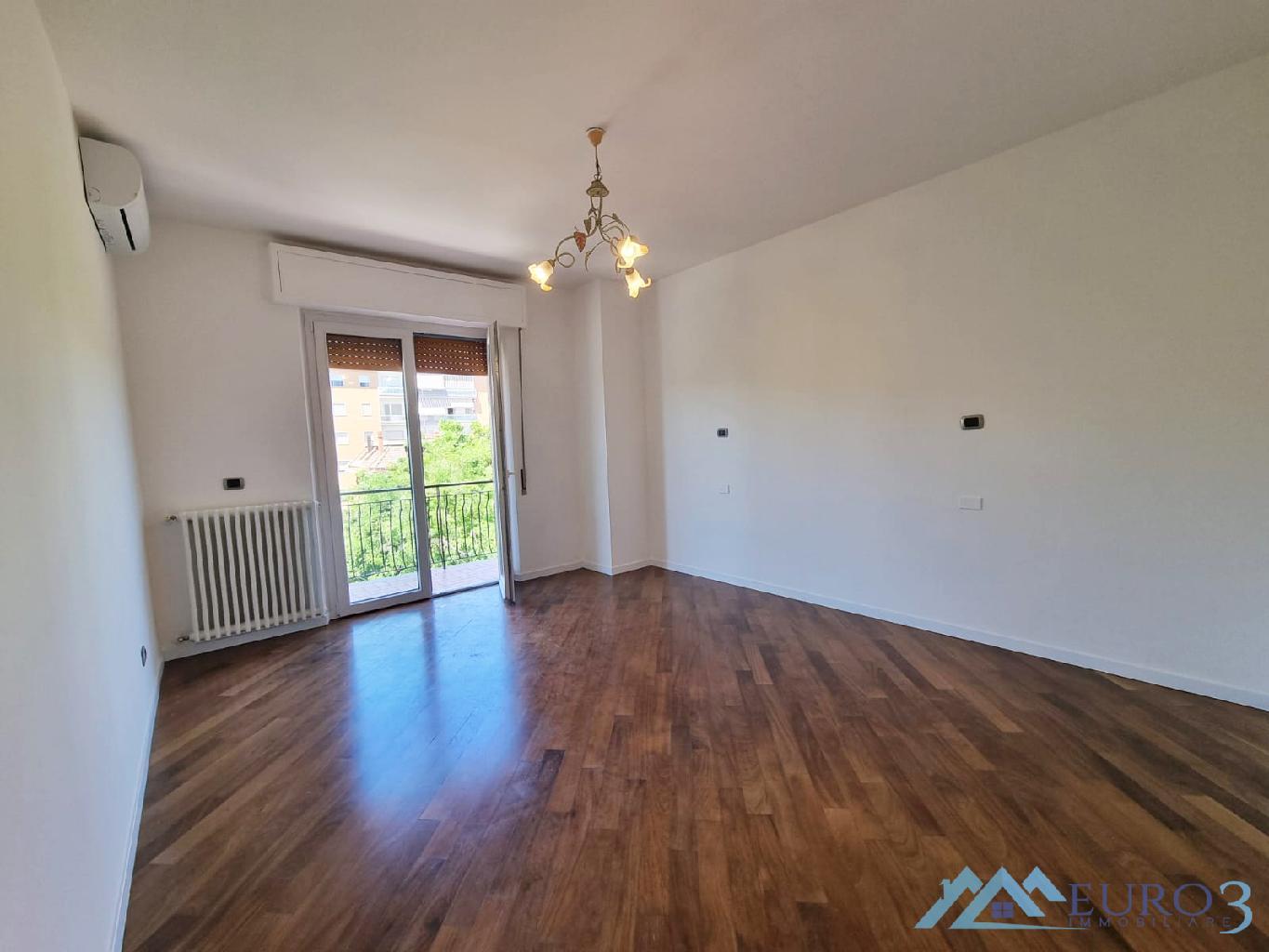 3955 APARTMENT SALE SAN BENEDETTO DEL TRONTO10