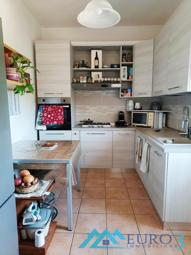3956 VILLA A SCHIERA VENDITA FOLIGNANO10