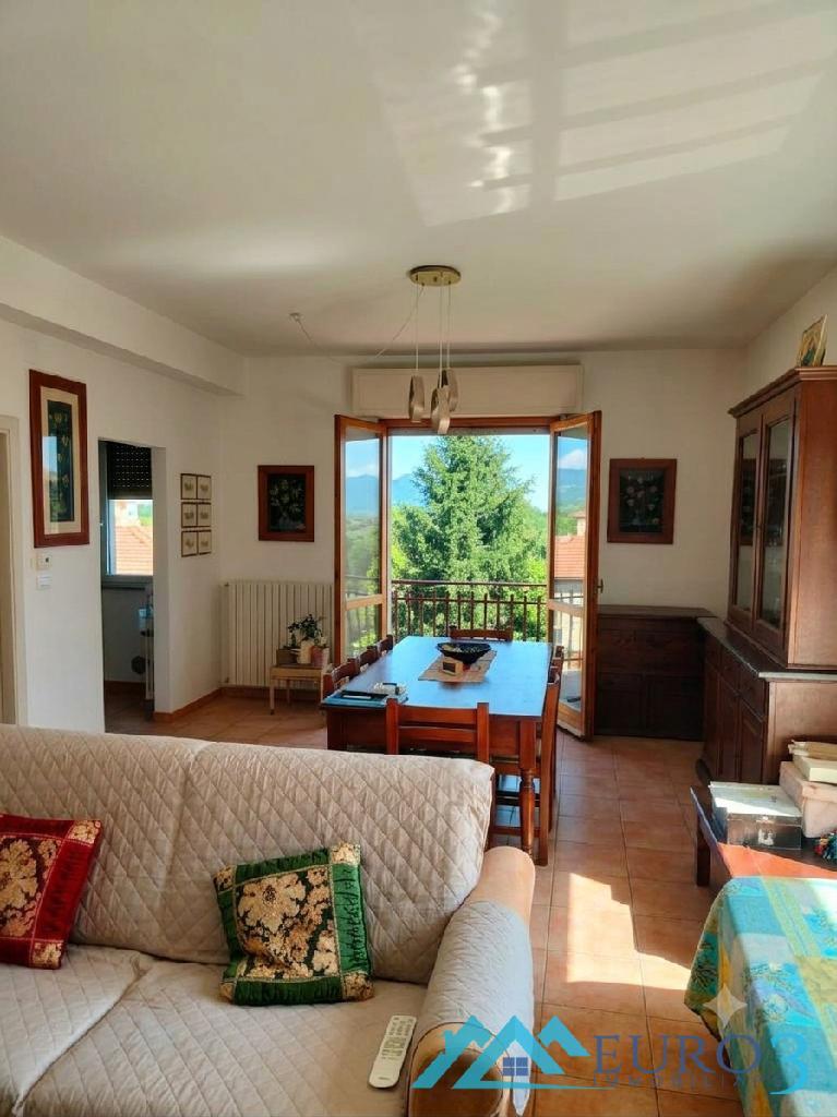 3956 VILLA A SCHIERA VENDITA FOLIGNANO3