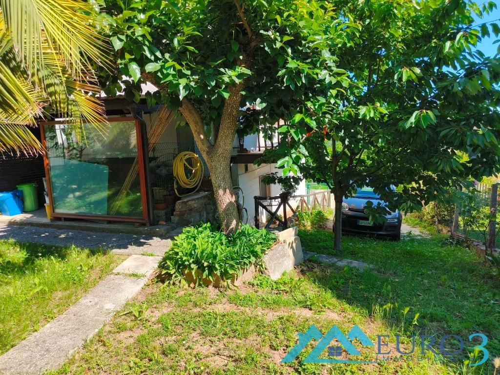 3956 VILLA A SCHIERA VENDITA FOLIGNANO7