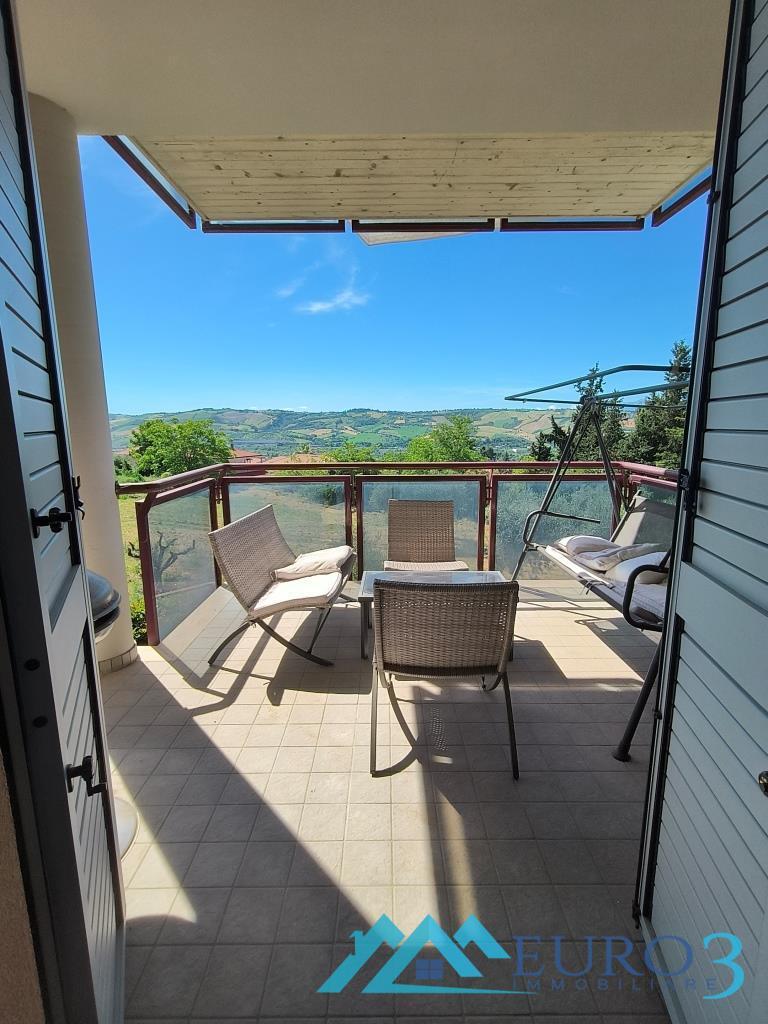 3957 APPARTAMENTO VENDITA CASTEL DI LAMA5