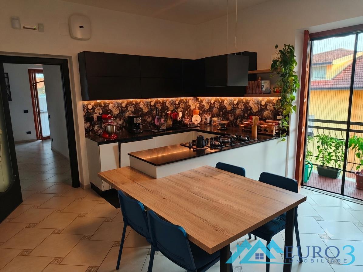 3961 APPARTAMENTO VENDITA CASTEL DI LAMA1