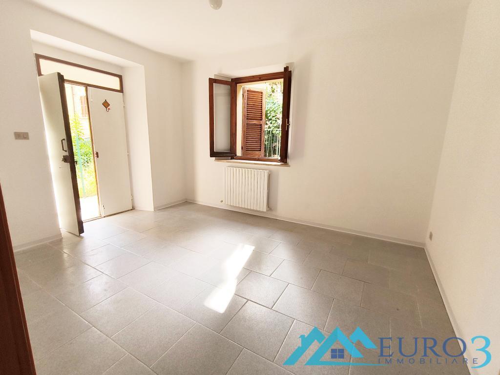 3963 APPARTAMENTO AFFITTO ASCOLI PICENO1