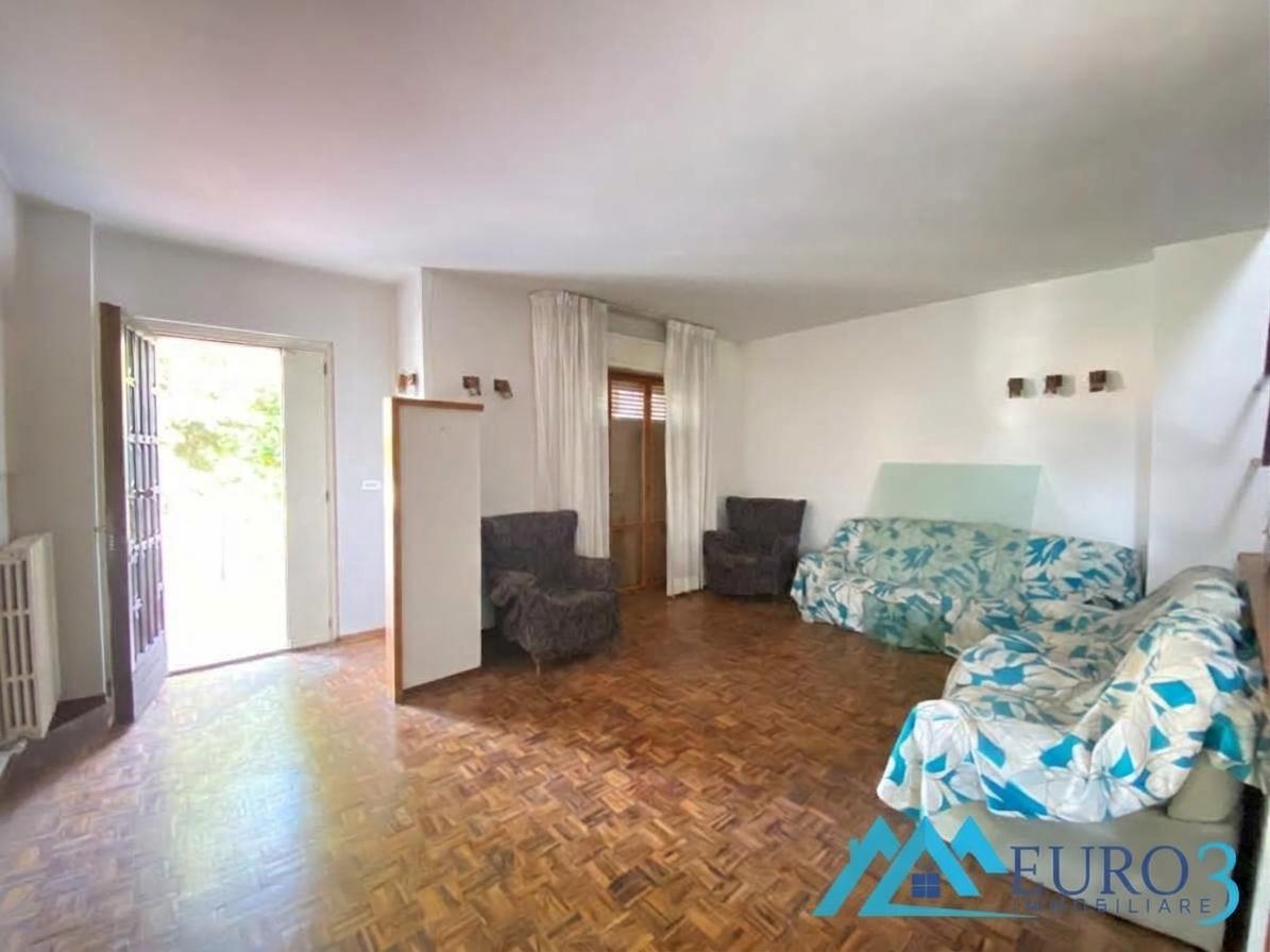 3974 VILLINO VENDITA FOLIGNANO5